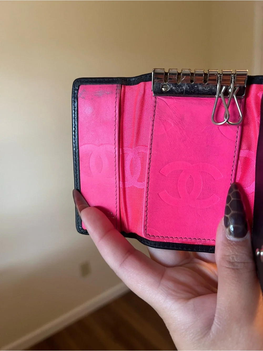 CHANEL Black Leather Key & Card Holder with Pink Interior